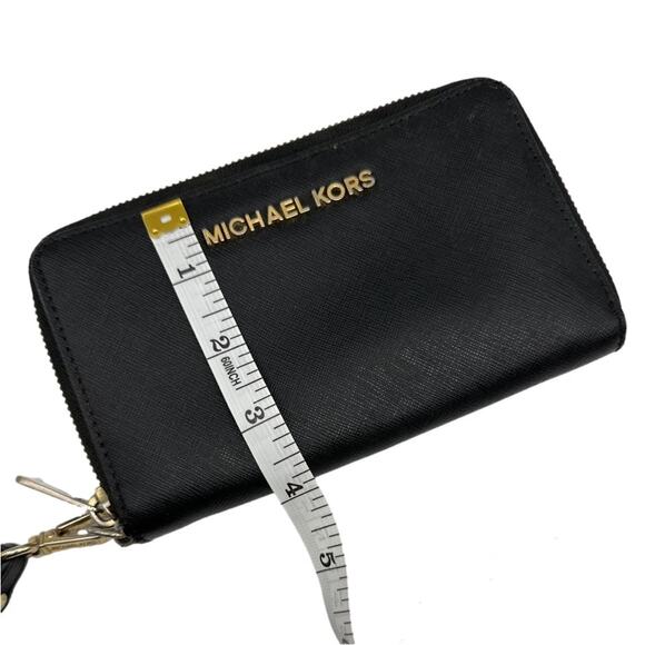MICHAEL KORS Black Zip Around Wallet - Picture 7 of 7